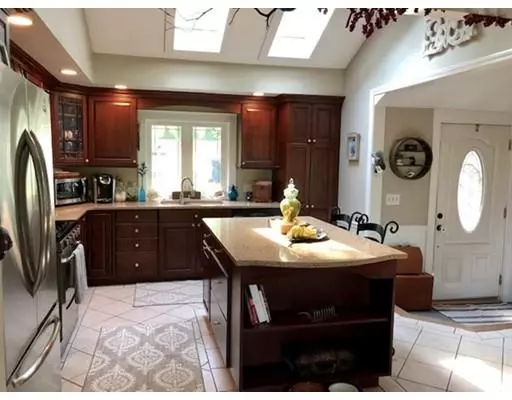 Sturbridge, MA 01566,161 Leadmine Rd