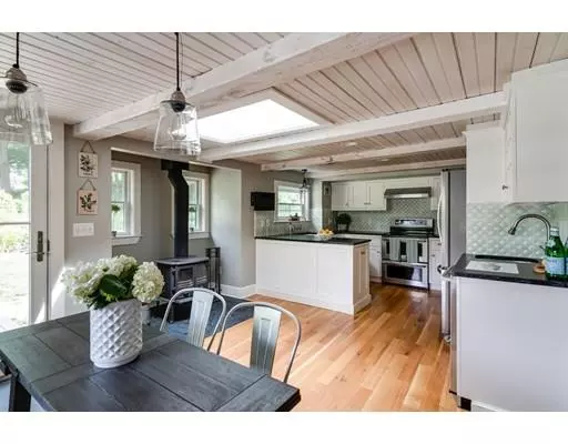 Hanover, MA 02339,677 Broadway