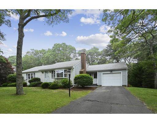 42 Noreast Dr, Harwich, MA 02645