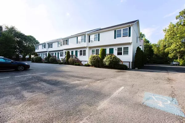 North Attleboro, MA 02760,13 Dexter St #13