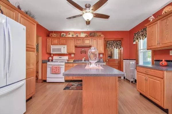 Agawam, MA 01001,22 Mulberry Street