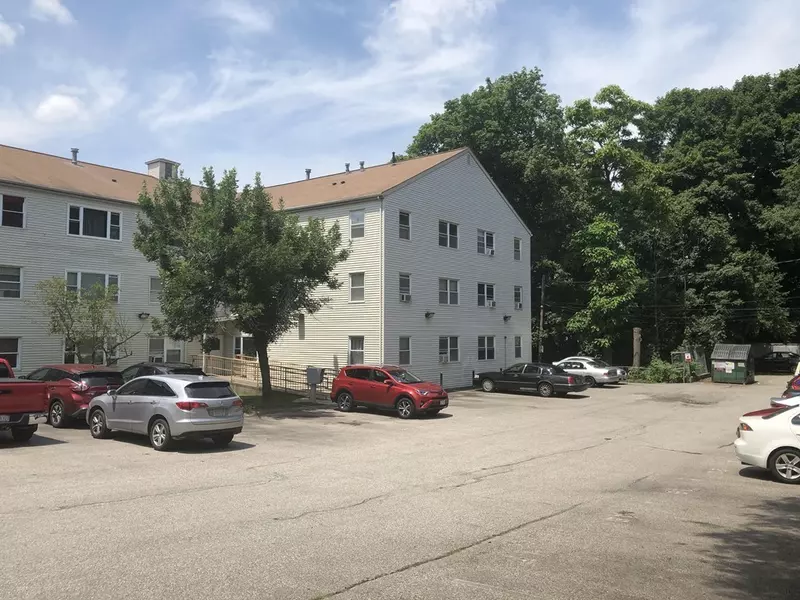 5 E Kendall St #1H, Worcester, MA 01605