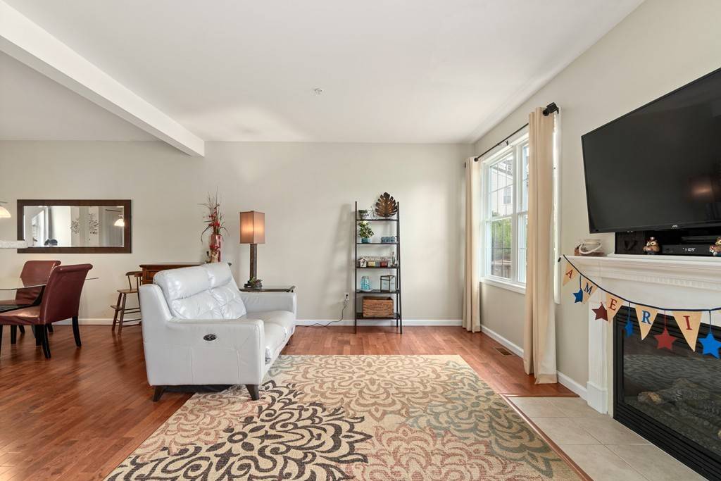 Grafton, MA 01536,49 Edward Dr #49