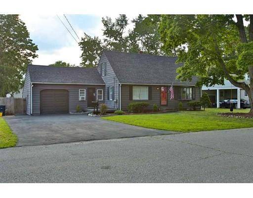 4 Meade St, Nashua, NH 03064