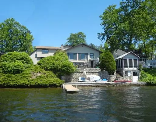 56 Lake Shore Dr North, Westford, MA 01886