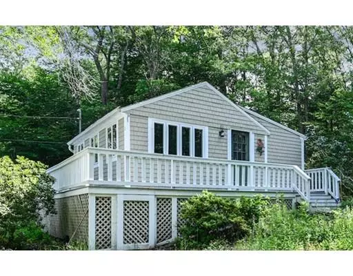 2 John Ewer Rd, Sandwich, MA 02563