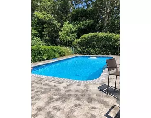 Acushnet, MA 02743,33 Wamsutta Ave