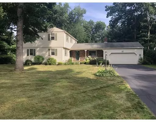 19 Juniper Ln, East Longmeadow, MA 01028