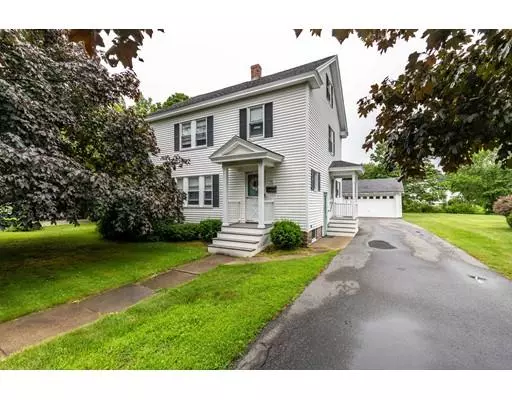 148 Market St, Amesbury, MA 01913