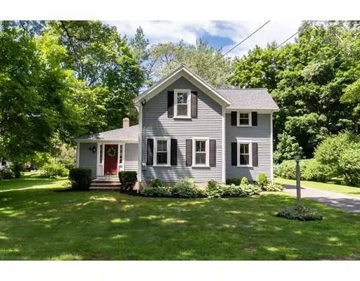 Wenham, MA 01984,9 Howard St