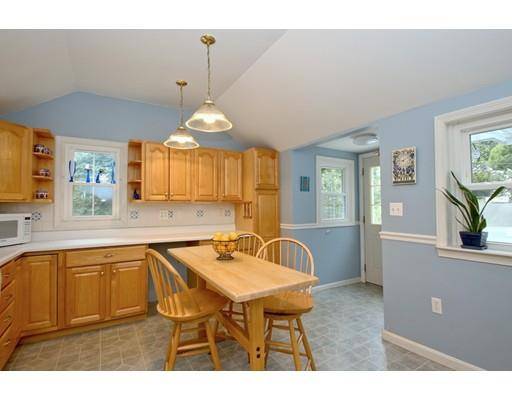 Wayland, MA 01778,7 Pemberton Road