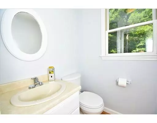 Middleboro, MA 02346,25 Colby Dr