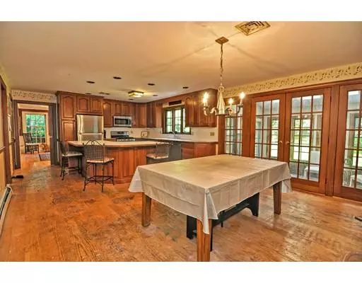 Easton, MA 02356,9 Cherry Ridge Ln