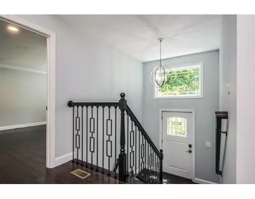 Leicester, MA 01542,17 Dale St