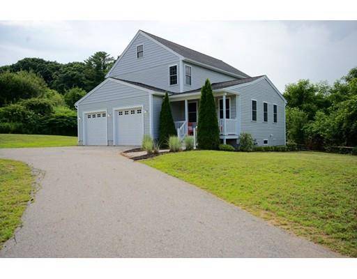 12 Blaisdell Ter, Ipswich, MA 01938