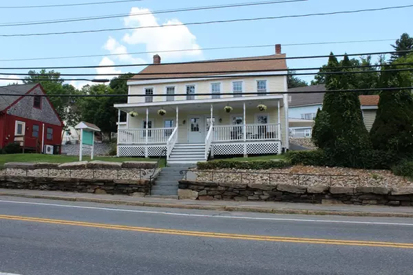 Sturbridge, MA 01518,588 Main St