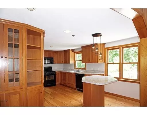 East Longmeadow, MA 01028,39 Kibbe Rd