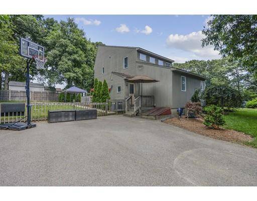 1 California Ave, Freetown, MA 02702