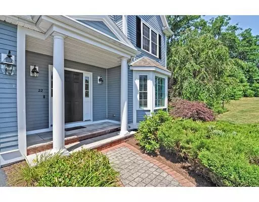 Norfolk, MA 02056,22 Canterberry Ln