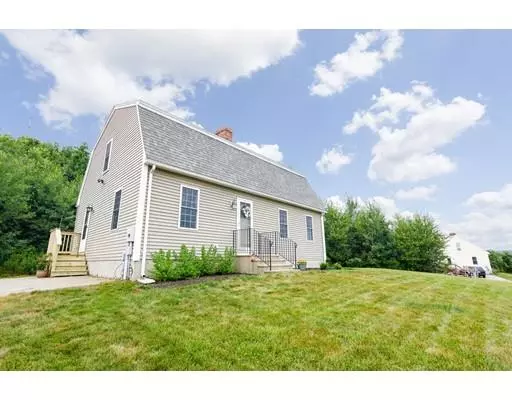 98 Wales Rd, Brimfield, MA 01010