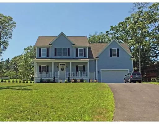 45 Luke Dr, Tiverton, RI 02878