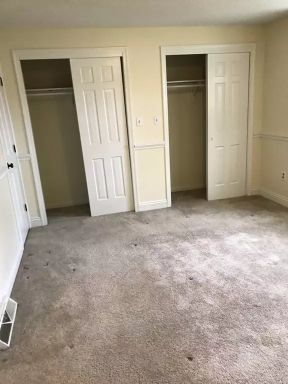 Methuen, MA 01844,42 Gaston St #42