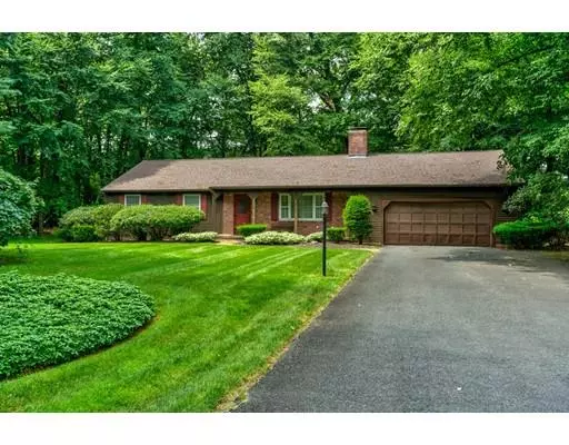 265 Woodbrook Ter, West Springfield, MA 01089