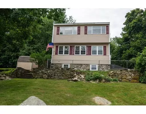 20 Oak St, Tyngsborough, MA 01879