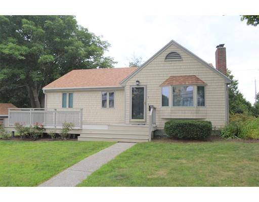 2 High St, Somerset, MA 02726