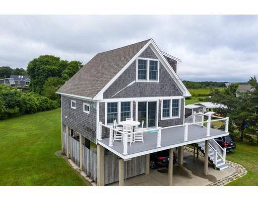 4 Howard Bch, Mattapoisett, MA 02739