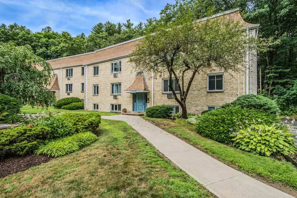 Boxborough, MA 01719,300 Swanson Rd #214