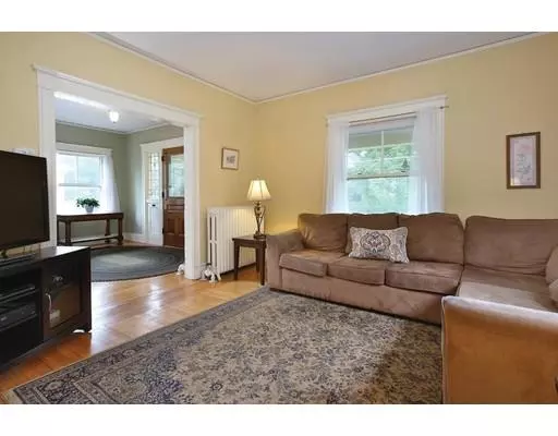 Newton, MA 02459,27 Stearns St