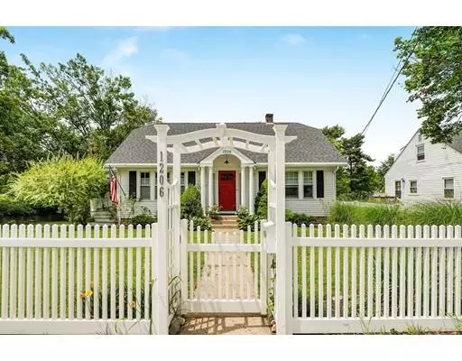 1206 Concord St, Framingham, MA 01701