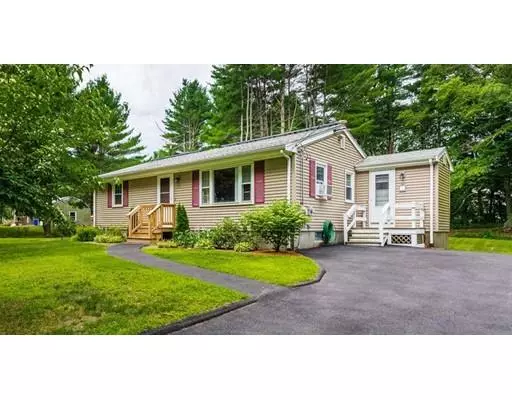 102 Worcester St, Taunton, MA 02780