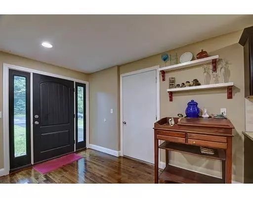 Granby, MA 01033,18 Darrel Ave