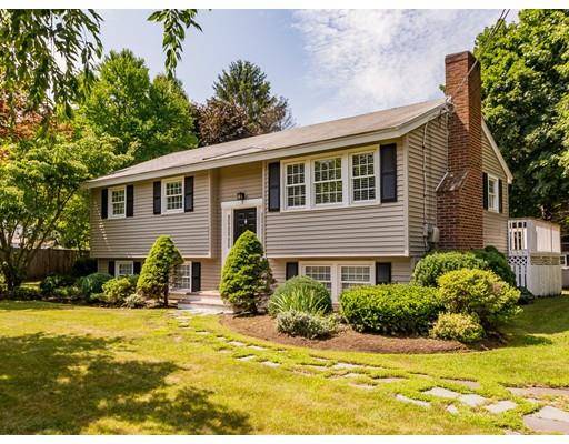 3 Coach Rd, Chelmsford, MA 01824