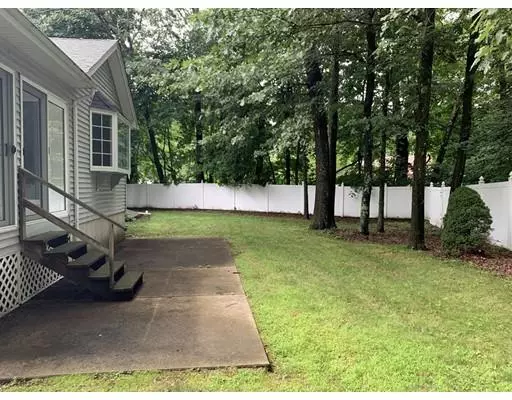 Auburn, MA 01501,14 Deerfield Cir