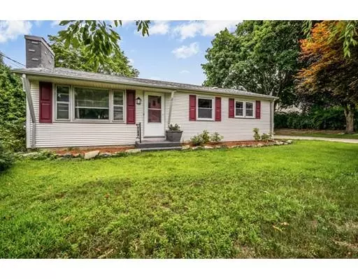 2 Quinn Lane, Lincoln, RI 02865