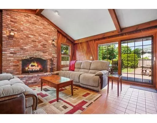 Danvers, MA 01923,40 Sherwood Ave