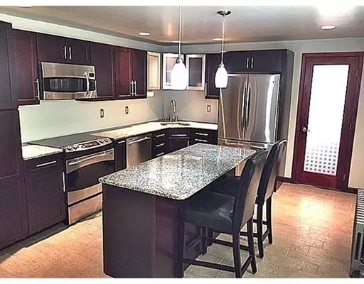 Seekonk, MA 02771,225 County St