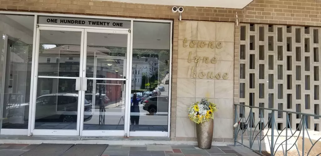 Boston, MA 02135,121 Tremont St #420