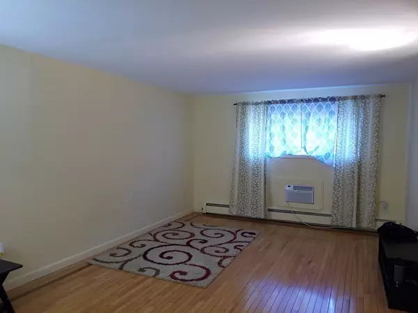 Boston, MA 02135,121 Tremont St #420