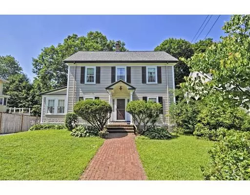 Wellesley, MA 02482,28 Avon Rd