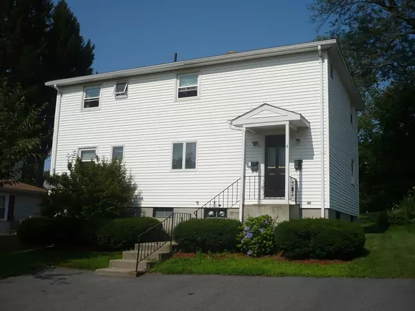 4 Claffey Ave, Worcester, MA 01606