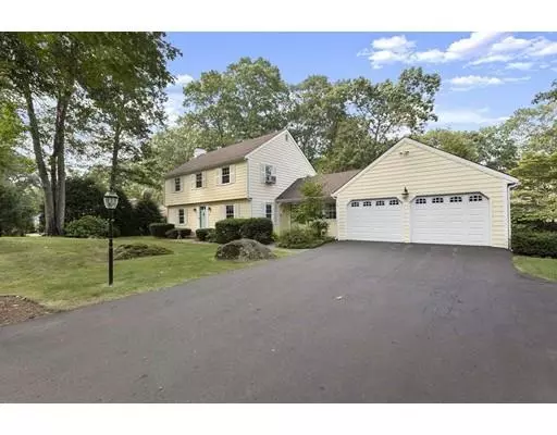 31 Wagon Wheel Road, North Attleboro, MA 02760