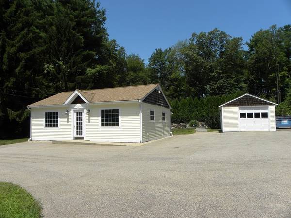 367 Worcester, Charlton, MA 01507