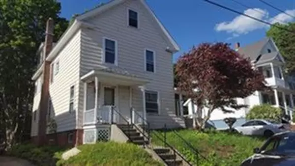 27 Walnut St, Ware, MA 01082