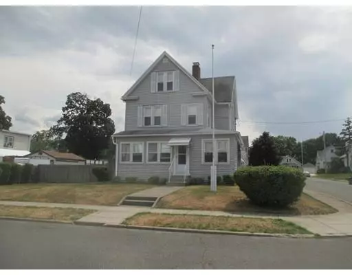 18 Clark Street, Holyoke, MA 01040