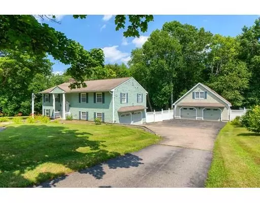 West Boylston, MA 01583,26 Lancaster Mdws