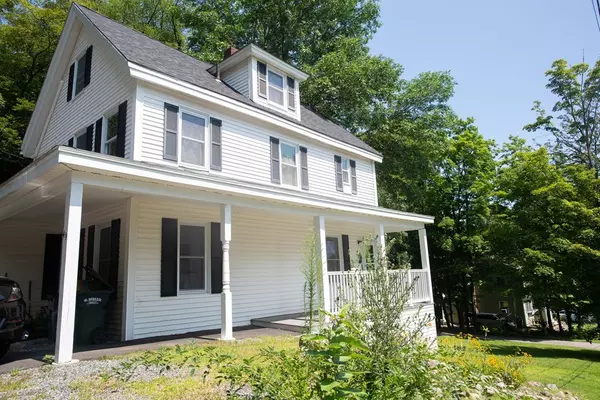 49 Cedar St, Amesbury, MA 01913